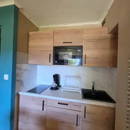 Entier 25m2 Proche Centre Romeu *